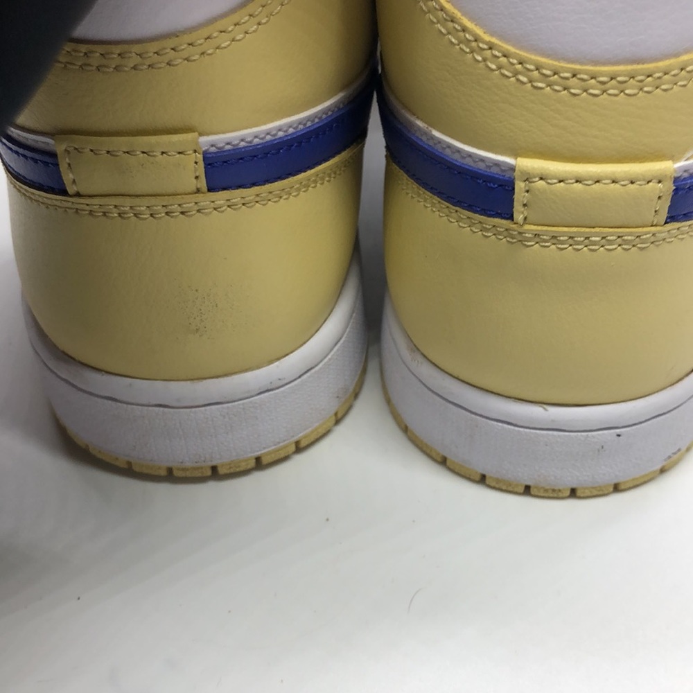 Women’s Air Jordan 1 mid yellow/Blue/White BQ6472-701 USED size 11.5 - Picture 10 of 12